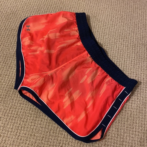 2 for $20!!! *LIKE NEW* Under Armour Athletic Running Shorts - Medium - Picture 4 of 4